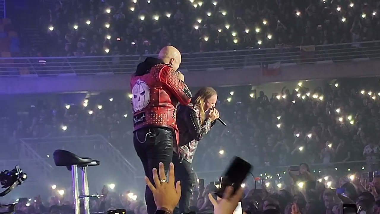 Helloween - Forever and One (Live Movistar Arena, Santiago 04-10-2022)