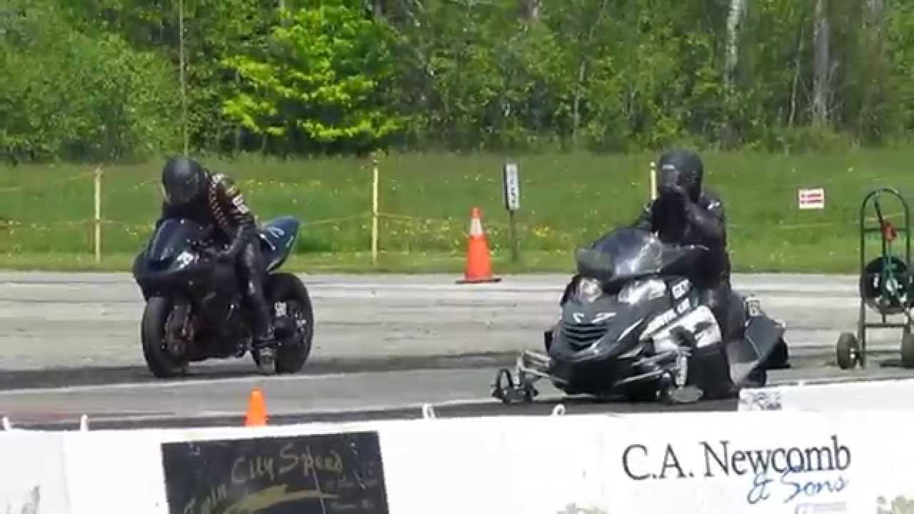 Drag Race Kawasaki Ninja Bike VS Turbo Arctic Cat Snowmobile 1/8 Mile