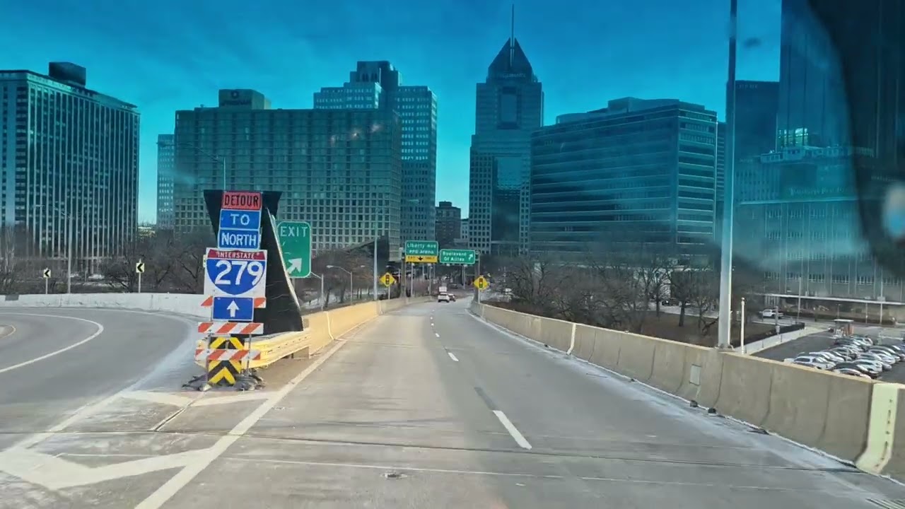 Pittsburgh, Pennsylvania! City with lots of bridges. ##cargovanbusiness