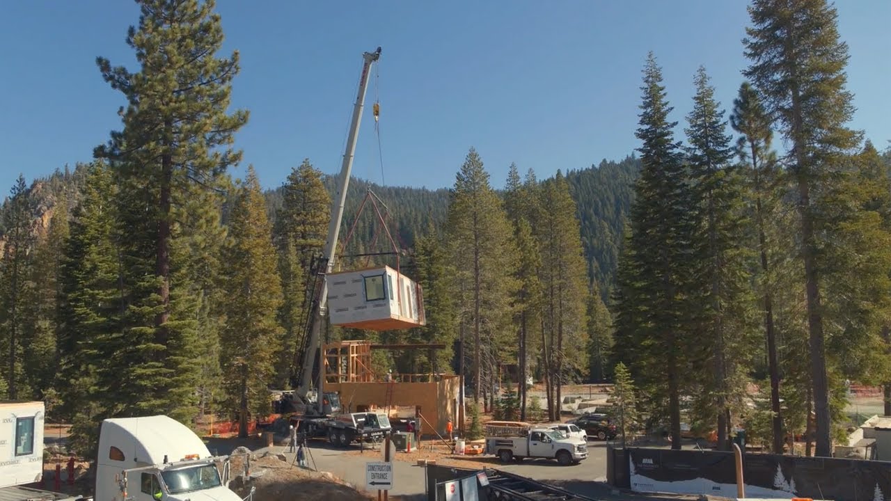 Installation of a Custom Home by Plant Prefab