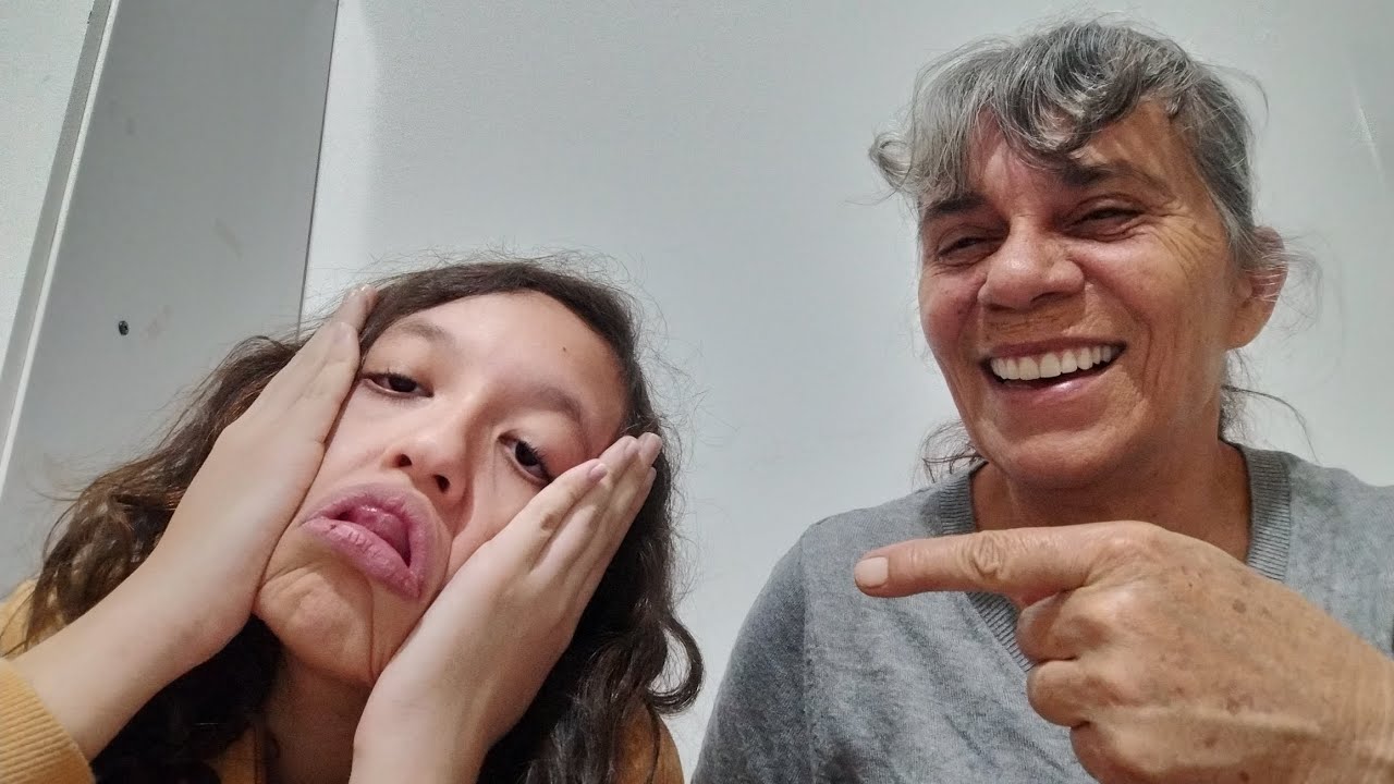 Tente não rir com xipixica e jingle Bell 