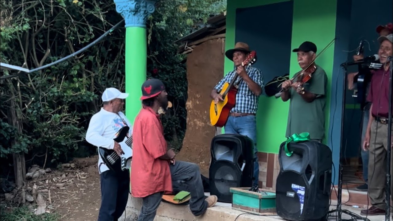Inauguración del cuarto de Wisungui