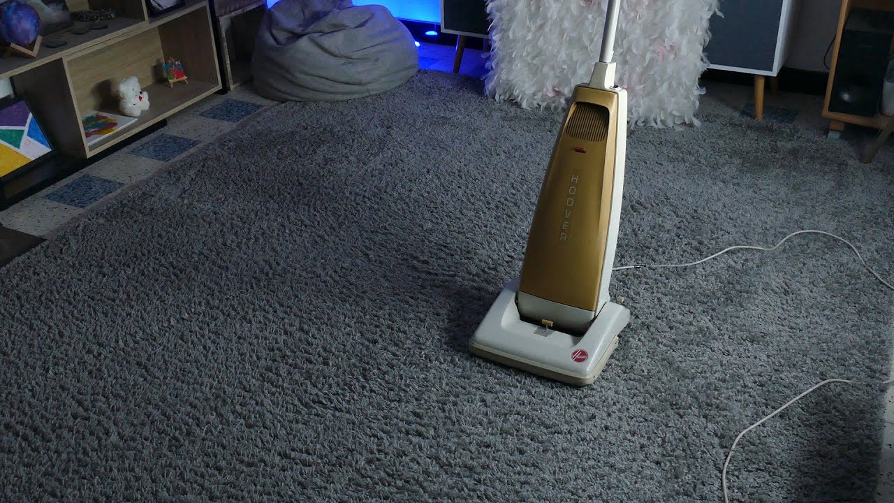 #114, After a difficult day of work, a moment of rest with this sound of VACUUM CLEANER
