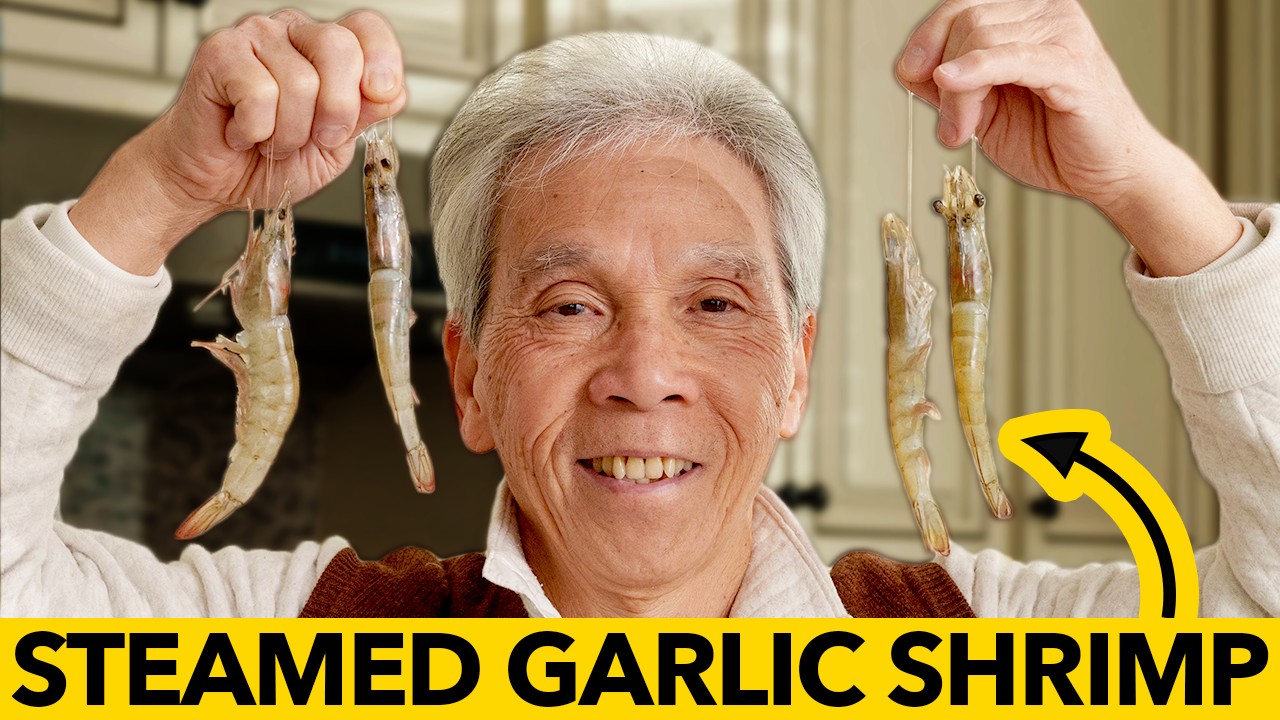 🦐 How a Chinese chef cooks Garlic Shrimp! (蒜蓉蒸蝦)