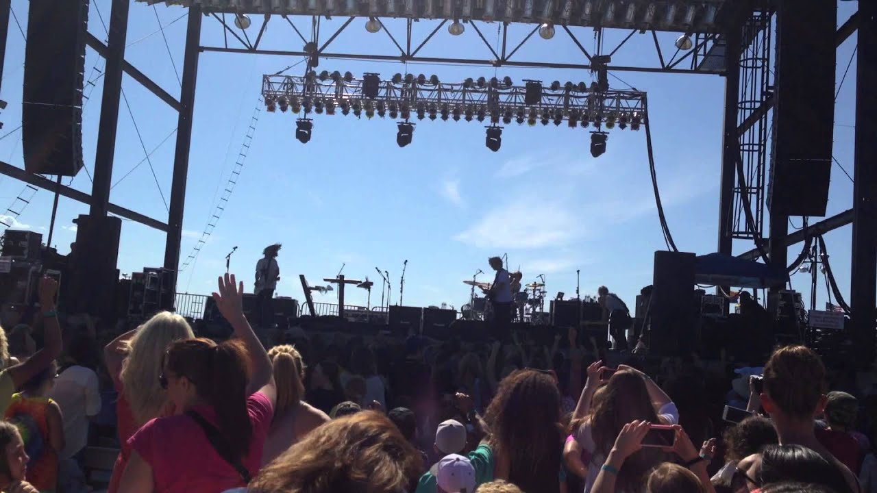 R5- Love The Way You Love Me
