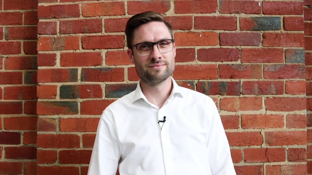 Specsavers - How to measure your pupillary distance