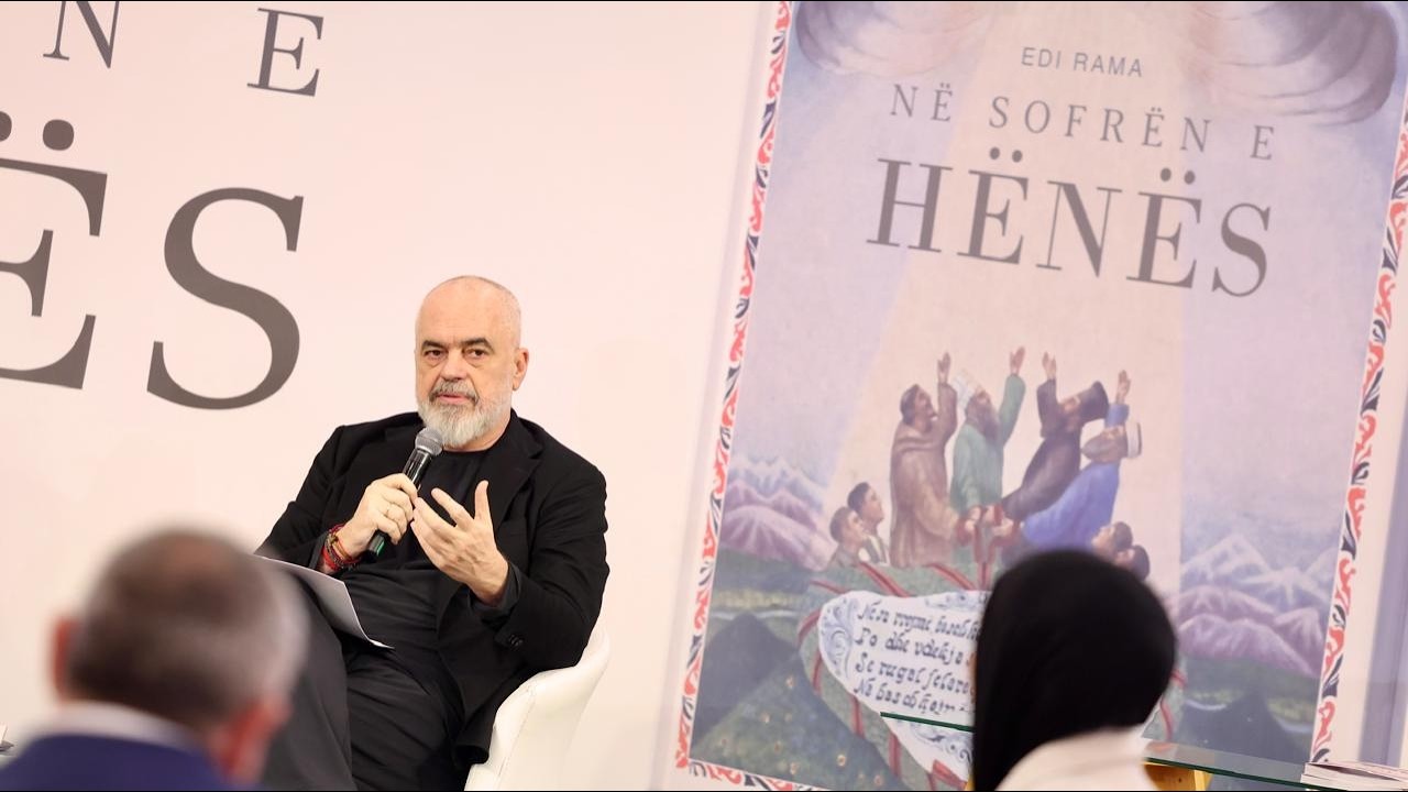 “NË SOFRËN E HËNËS” Refleksione iftaresh📿