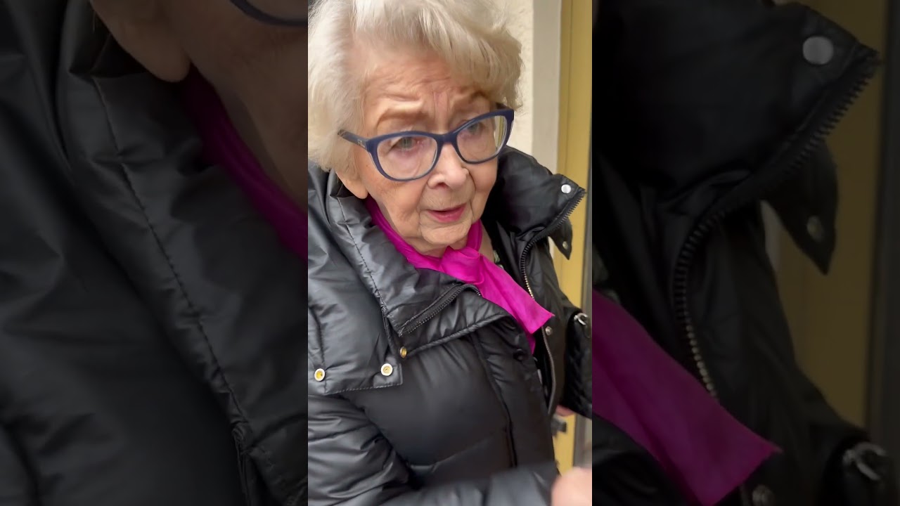 Scena inscenizowana, żadna klamka nie ucierpiała ❤️😂 za to babcia zamknęła sw&oacute;j sklep 😂