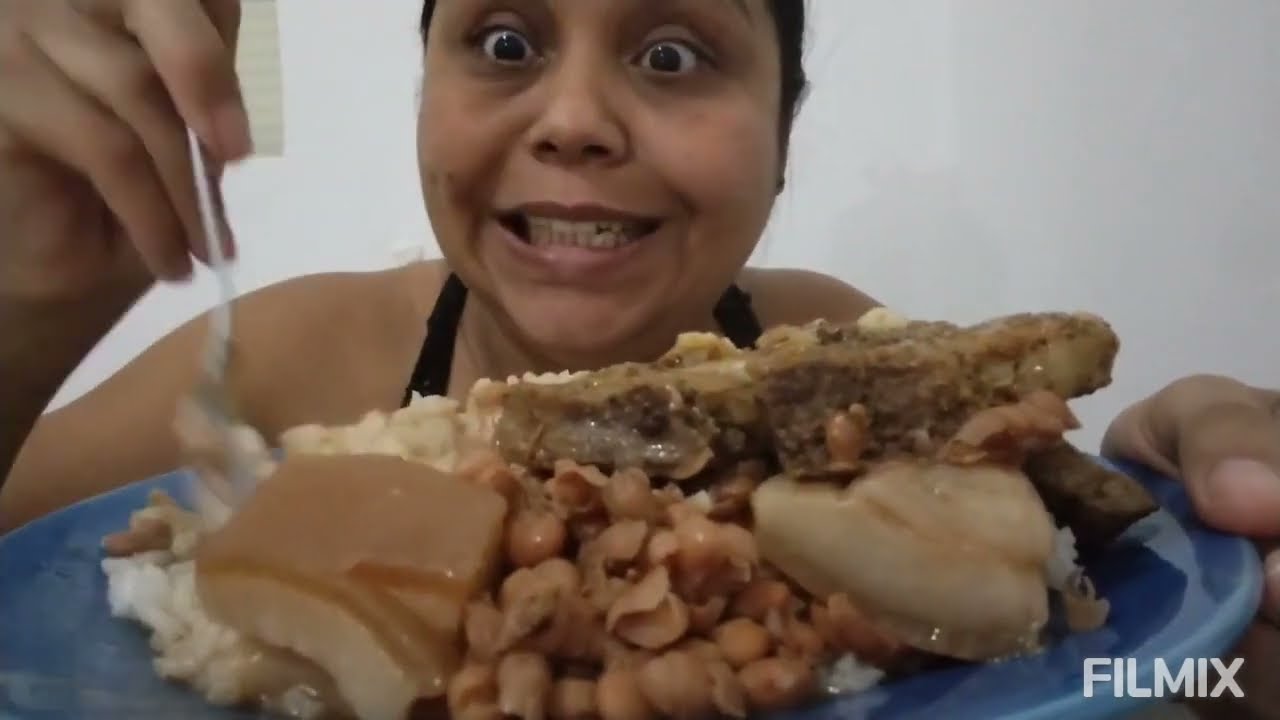 ALMOÇO FEIJÃO COM TOUCINHO UMA DELICIA 