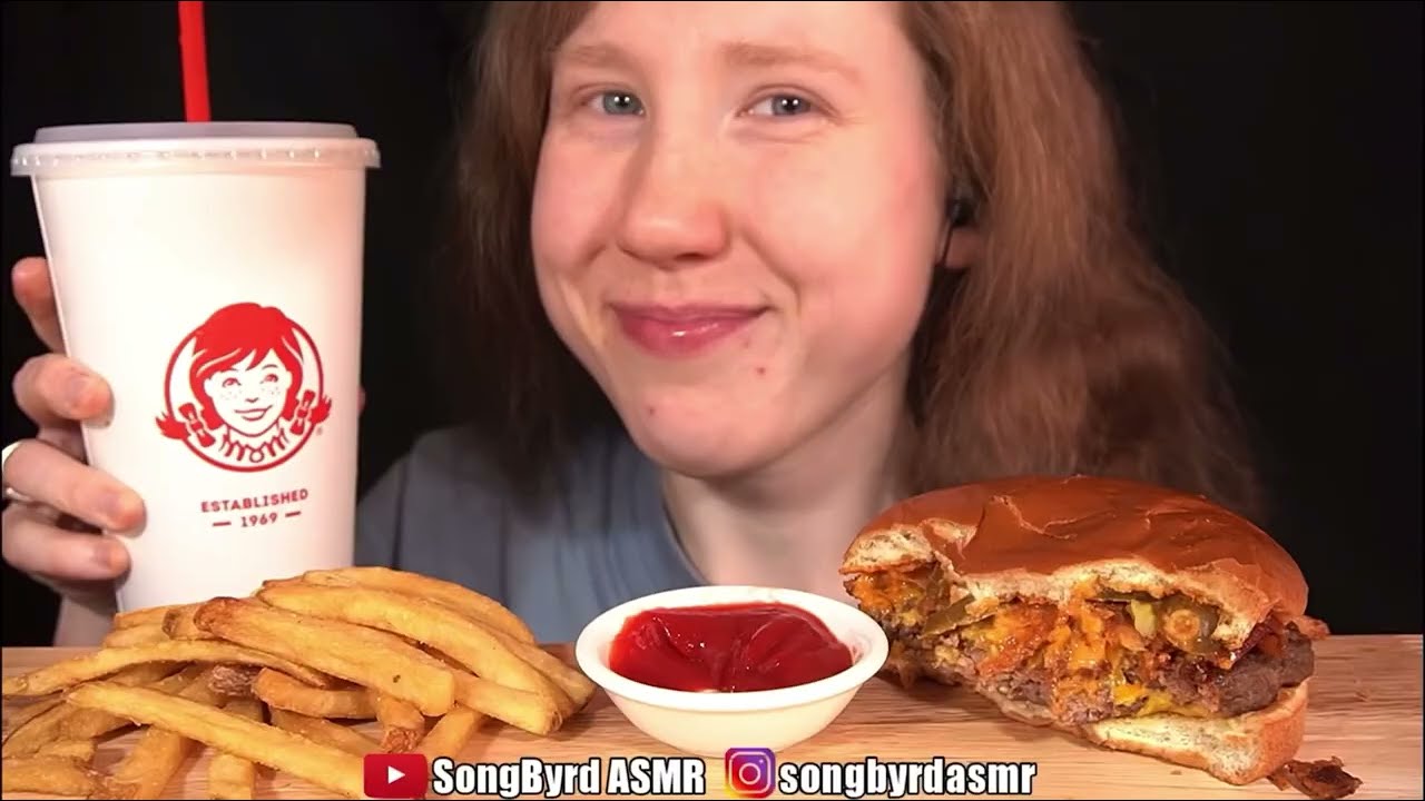 SongByrd ASMR Eating Burgers for 8 minutes