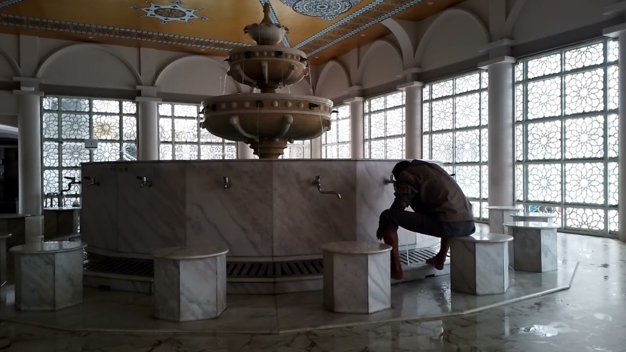 MASJID AR RAHMAN DI BLITAR