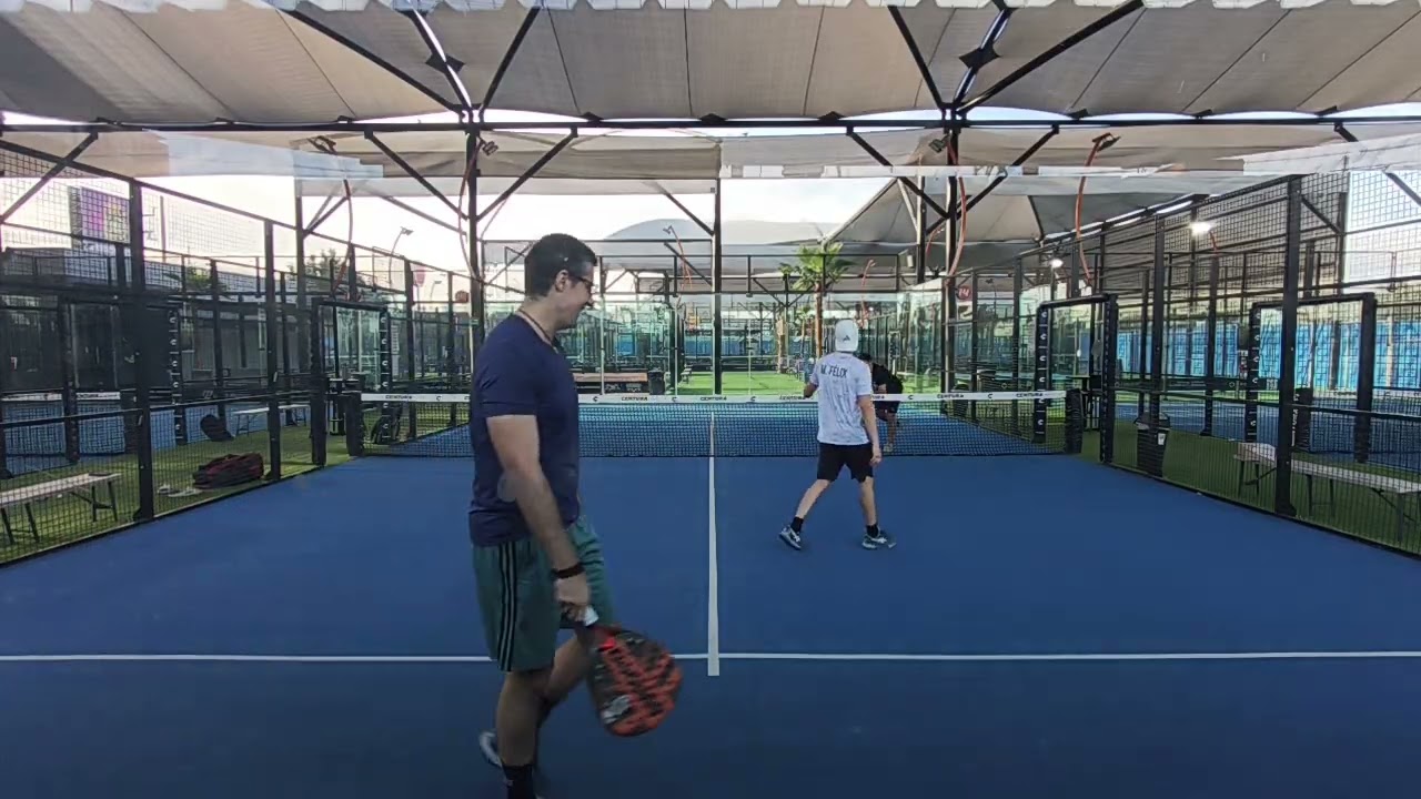 Primer set    MAFA/Toño. Vs  Alan/ Lara
