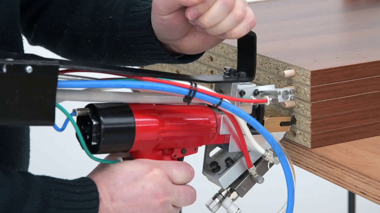 PIZZI_easySHOT_Gluing and dowelling machine