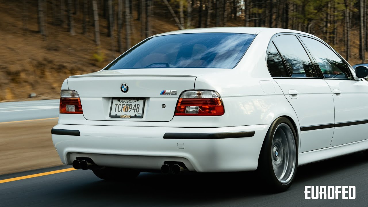 BMW E39 M5: Stunning Roller and Drifting Clips