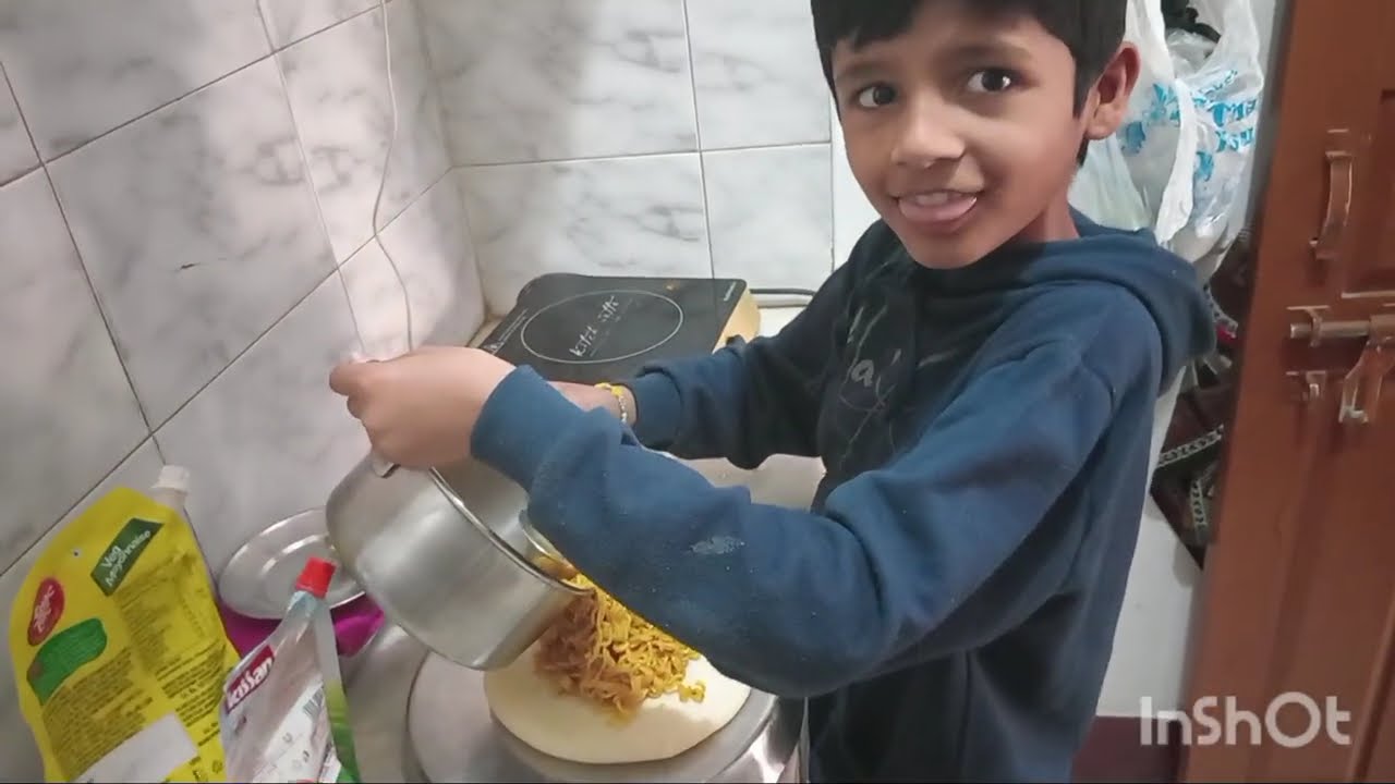 Brahmi or ojas ne banaya maggie pizza🍕