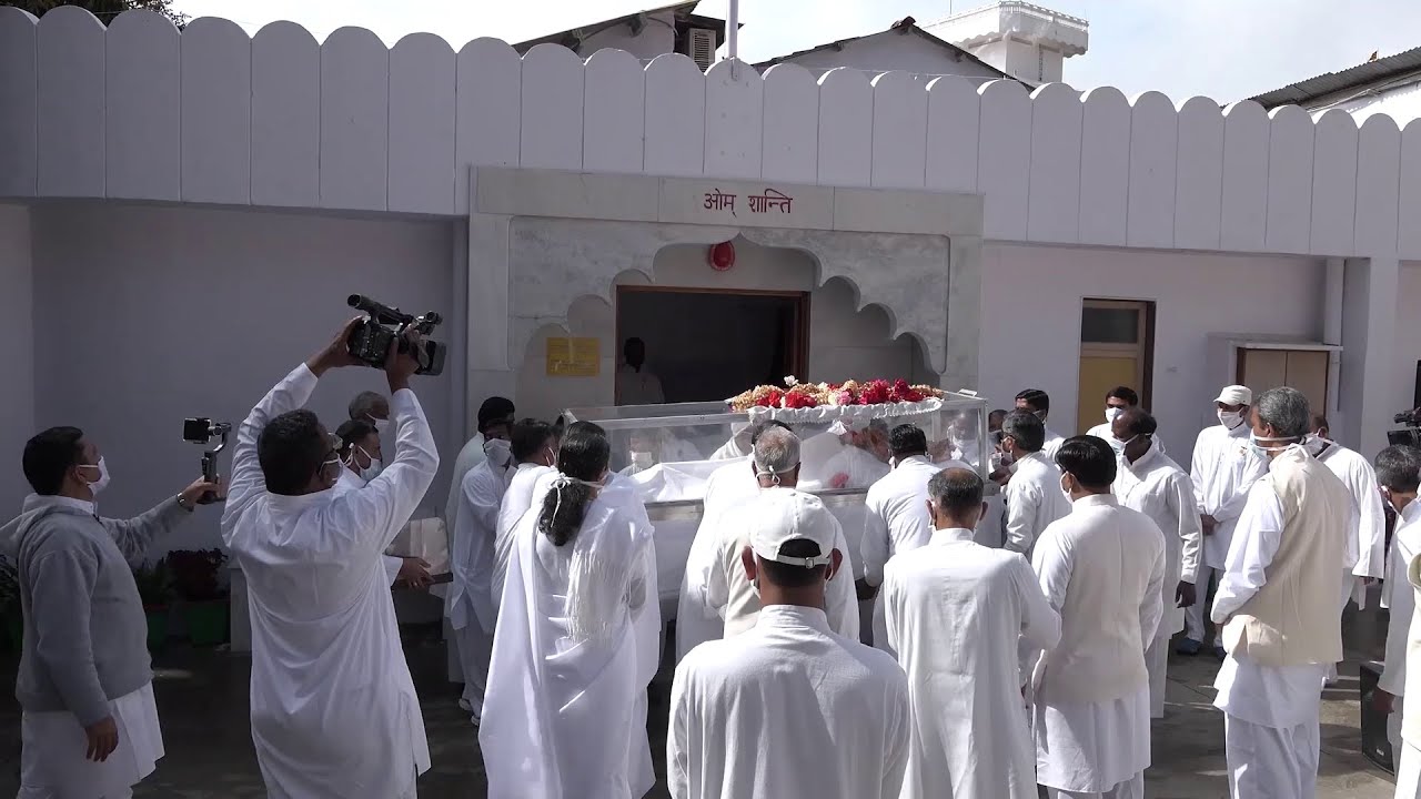 Antim Madhuban Yatra (Last Tour of Madhuban Pilgrim)  Dadi Janki   27 03 2020