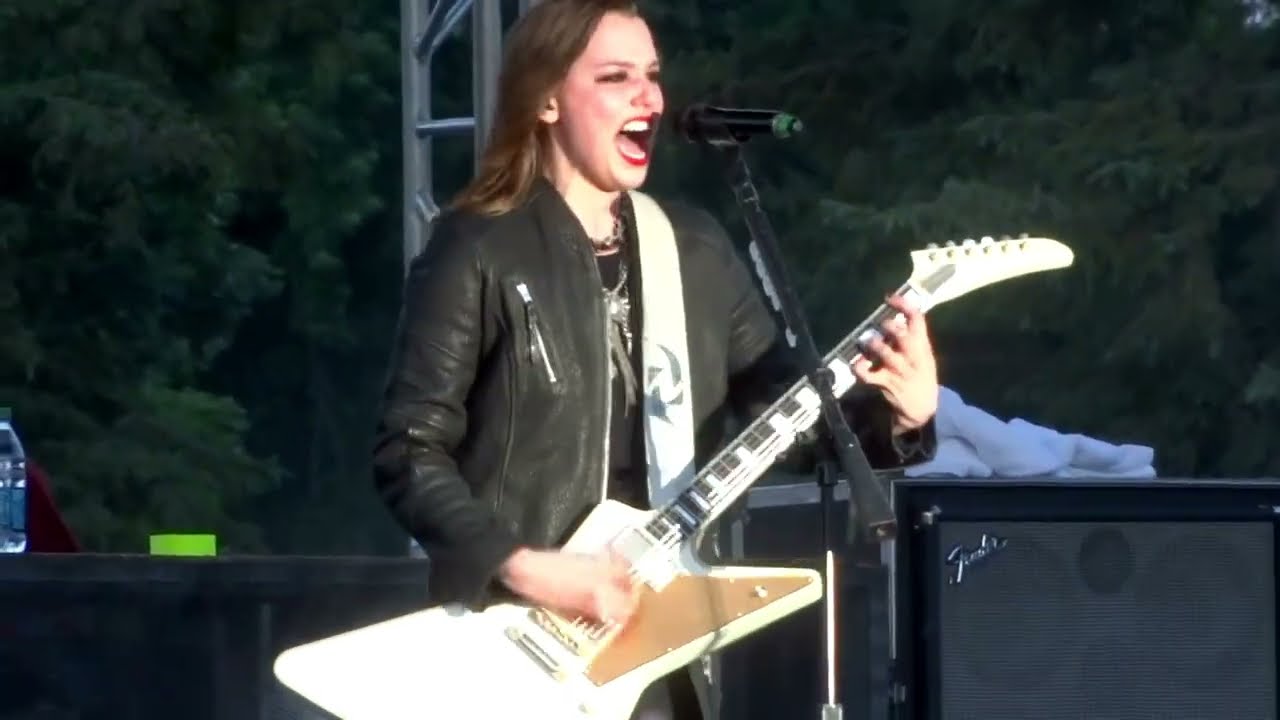 HALESTORM I Don't Know How To Stop (Live) Taste of Minnesota, Waconia, Minnesota 05JUL2014 Fan Film