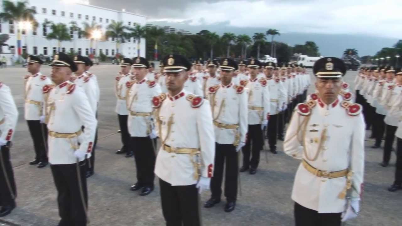 Entrega de Sables a Oficiales de Tropa y Ascensos a Oficiales Asimilados