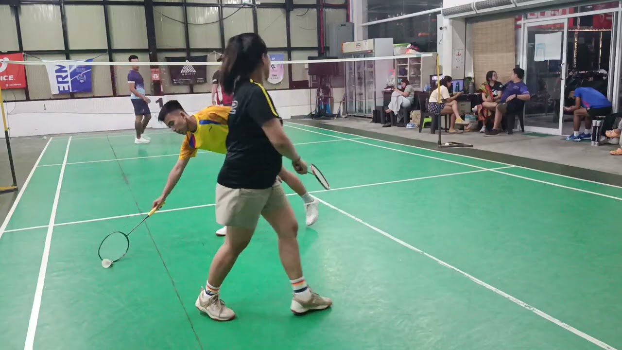 Tuesday Night Badminton Doubles Queueing in Sandugo Eastside Badminton Court 