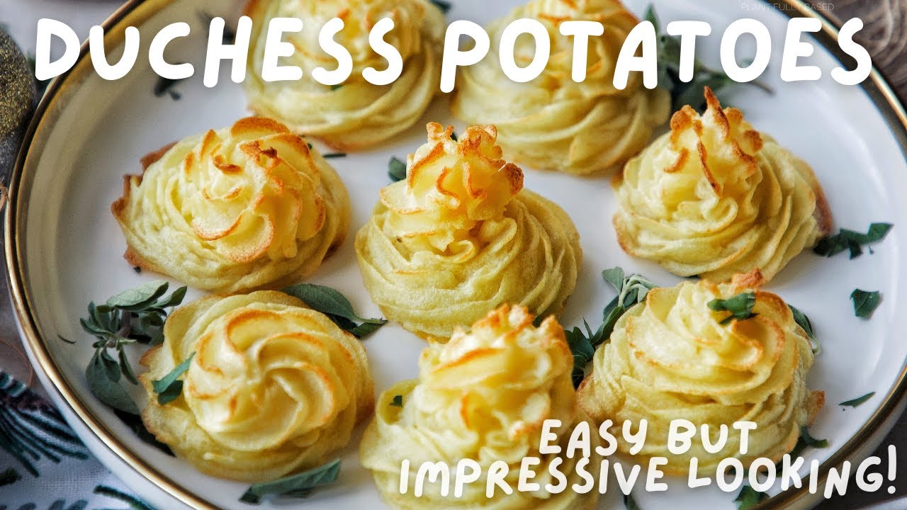 12 DAYS OF HOLIDAY RECIPES: DAY 7 DUCHESS POTATOES [BEST POTATOES EVER]