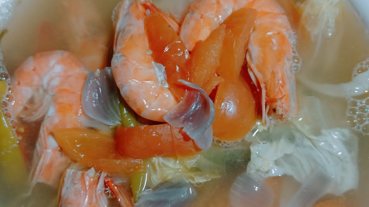 Sinabawang isda at hipon
