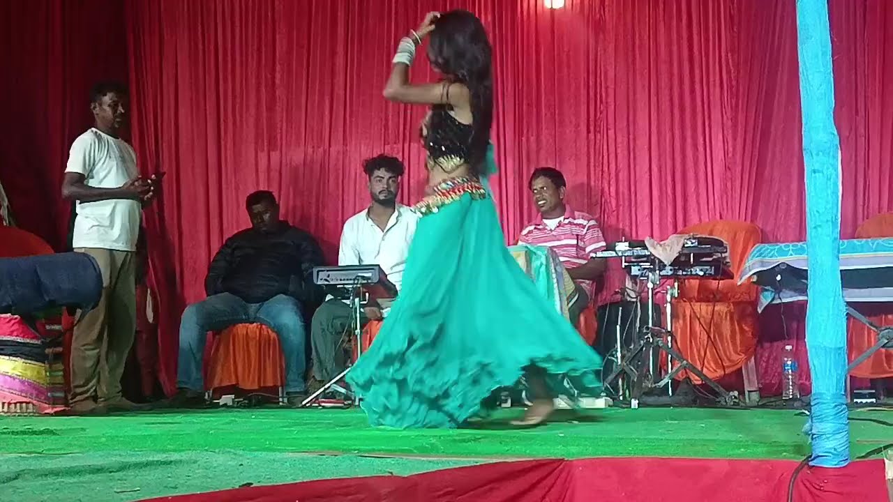 Dumaro Gaon me Divali Me Arkestra/Dance Balmuwa ke balam song me /Dumaro Gaon ka arkestra 
