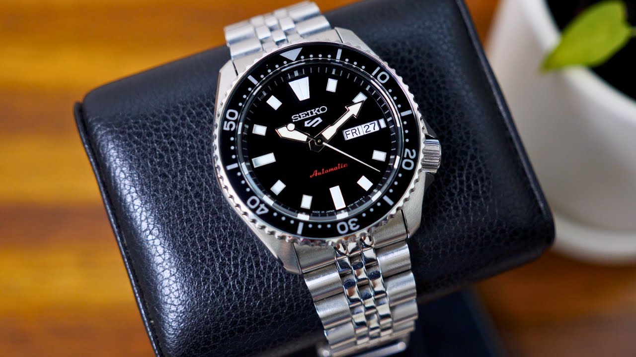 Seiko 5 Sports SKX series SRPL85 with Seiko 5 Sports GMT SSK003 Bracelet (Jubilee Style)