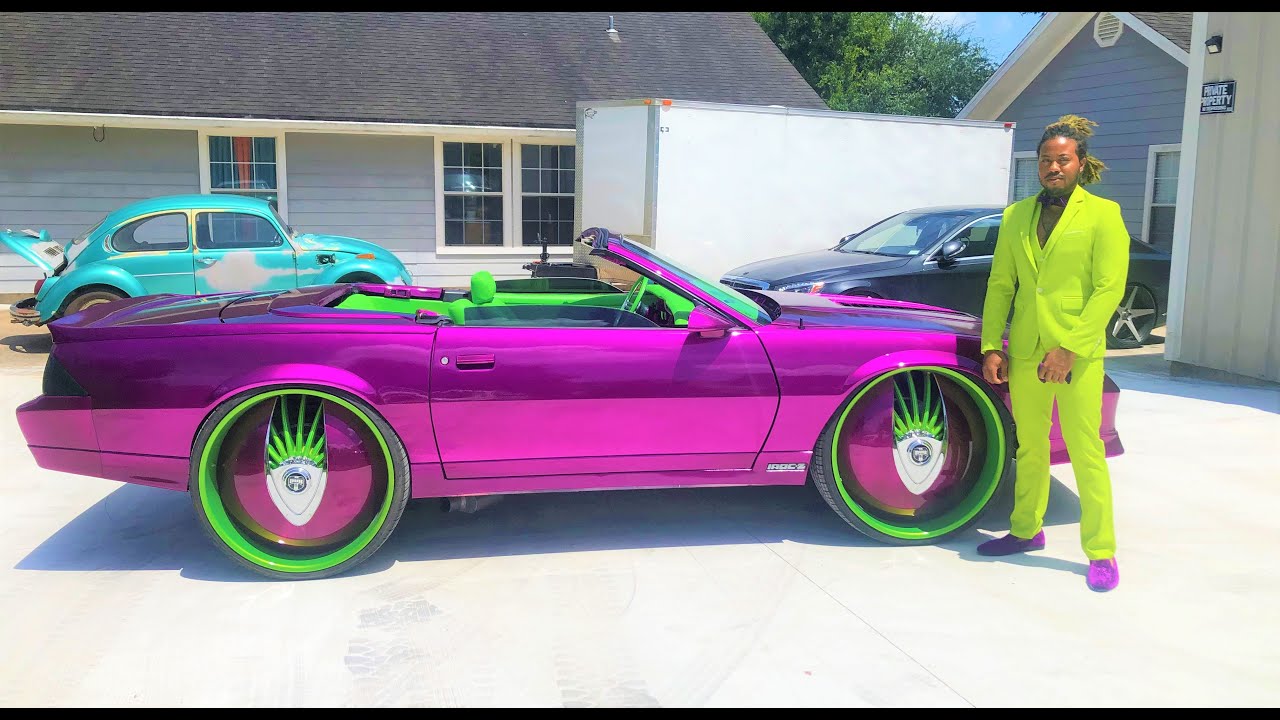 Camaro on 28s walk around on MoonRock