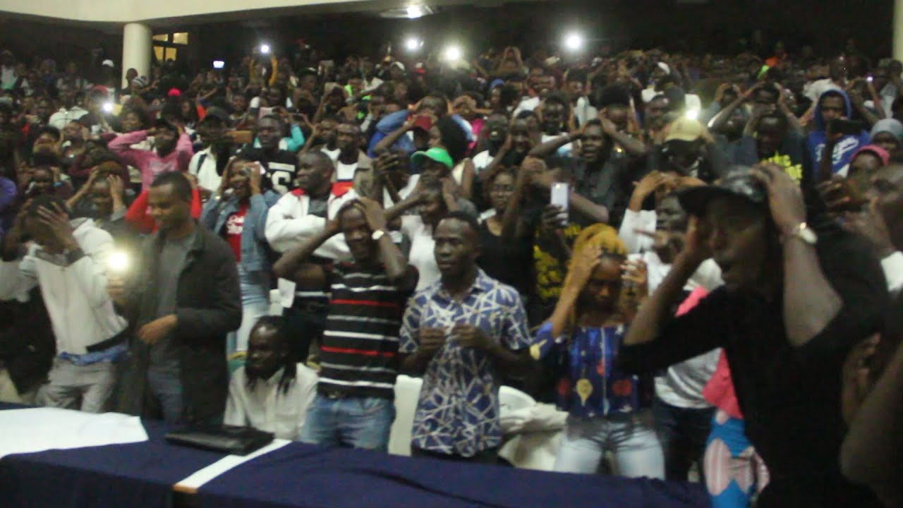 Stivo Simple Boy and Byzzo The Baddest  ELECTRIFYING performance at  Machakos University .