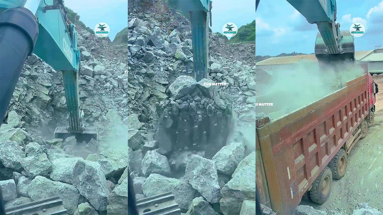 The Process Of Soil Excavation And Transportation P1477