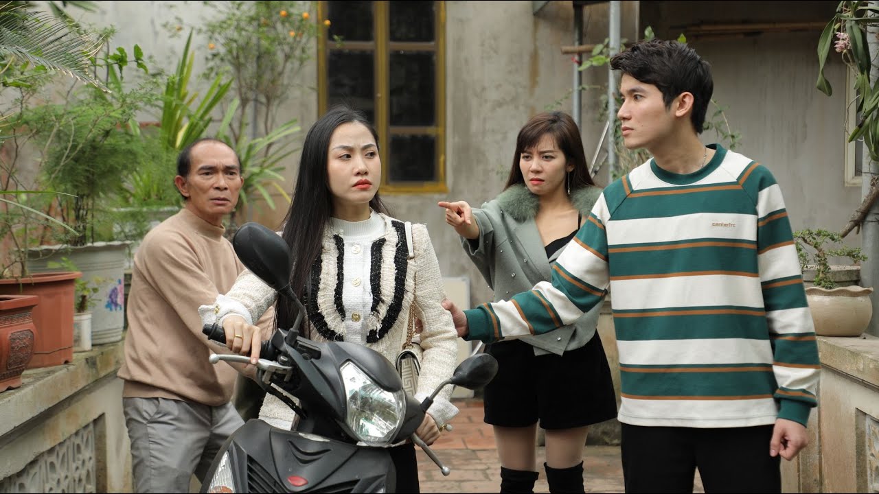Bố Chồng Phong Kiến Cấm Con Dâu Làm Đẹp, Tìm Mọi Cách Không Cho Về Ngoại Ngày Tết Và Cái Kết