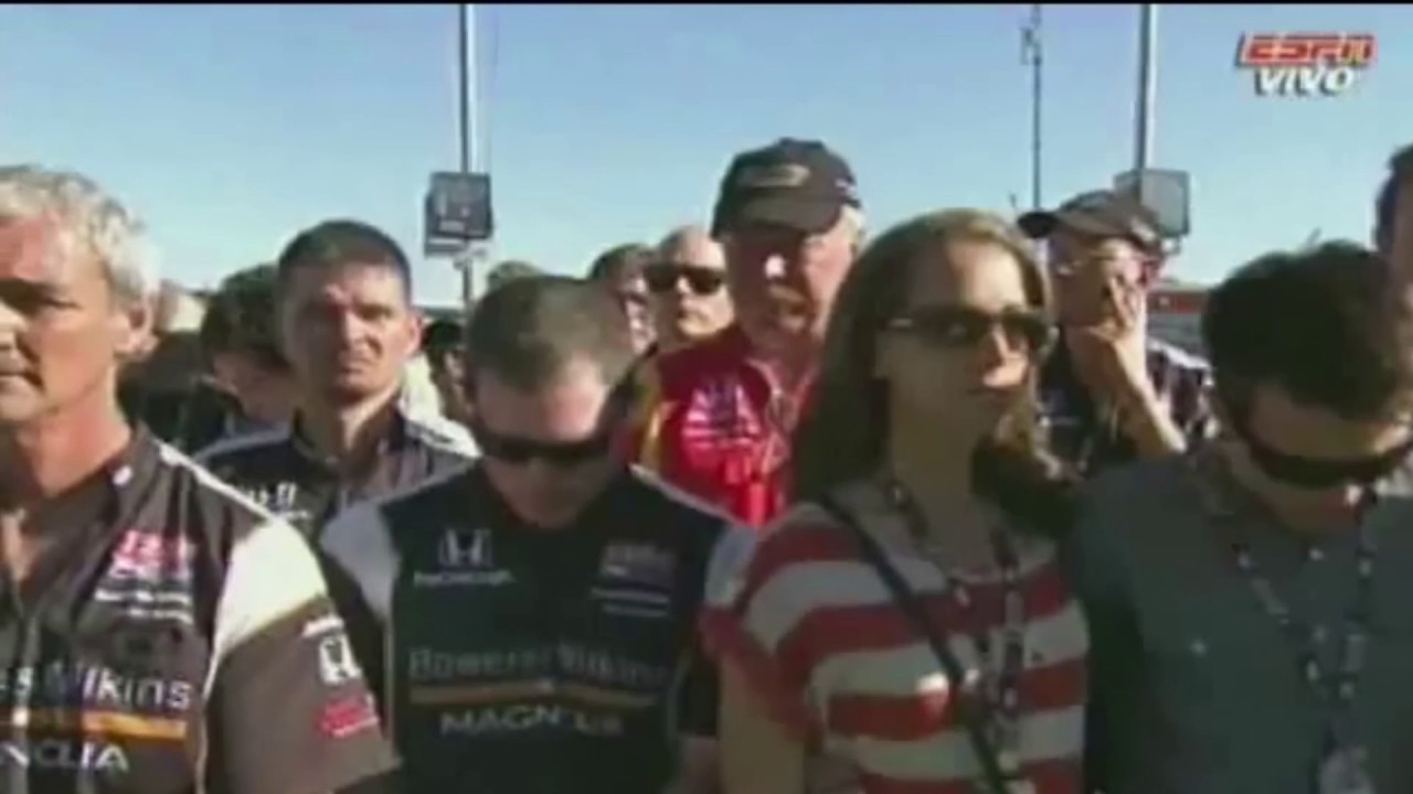 Palabras Alex Pombo a Dan Wheldon 16 10 2011