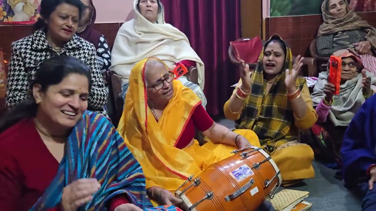 होली स्पेशल राधा भजन 💯👌💢गांव बरसाने वाली   मोपे रंग रही बरसाए💫💢#viralvideo 