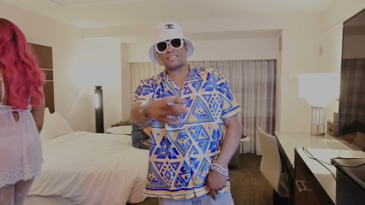 Kool Keith  -  MACHINERY  Ft. Raaddrr Van  Marc Live