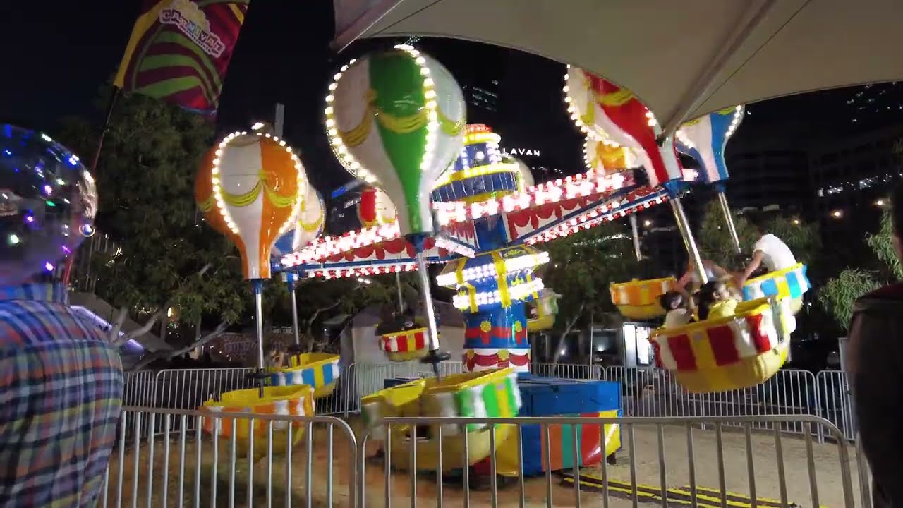 Christmas in Perth, Western Australia: Walking Tour of Light Trail & Elizabeth Quay Carnival