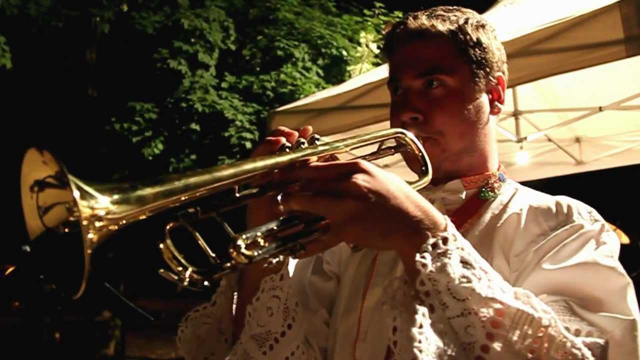 STRÁŹNICE - sólo na trubku v podání šikovného muzikanta ze ŠOHAJKY