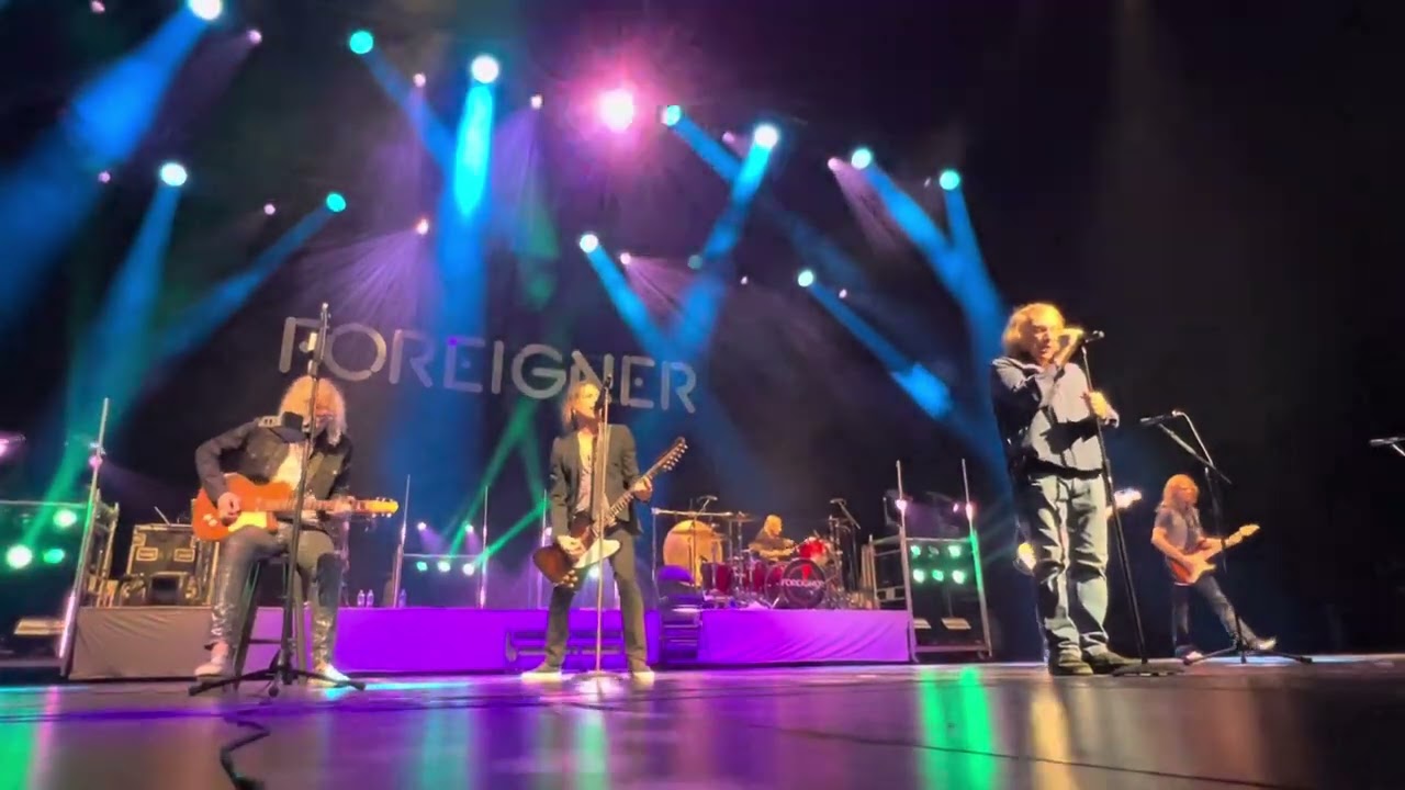 Foreigner - Girl on the Moon - Oakdale Theatre, Wallingford, CT - 12.9.25