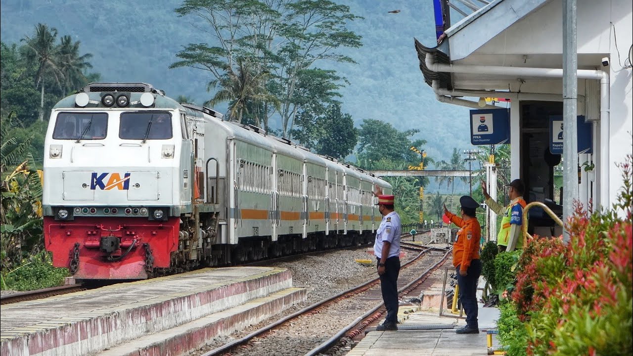 Stasiun KIARABAOK Vulgar sih Tapi Unik Loh..