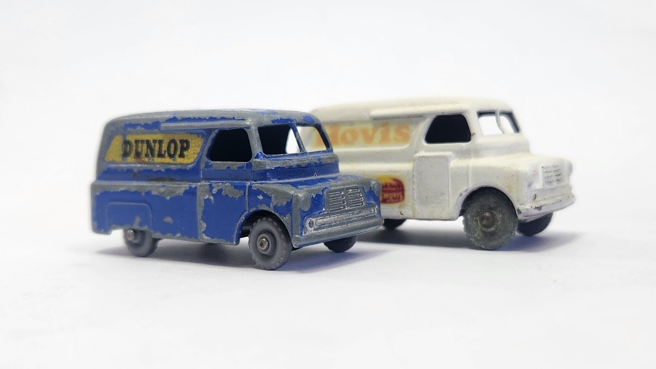 MATCHBOX Restoration No.25A Dunlop Bedford Van 1956