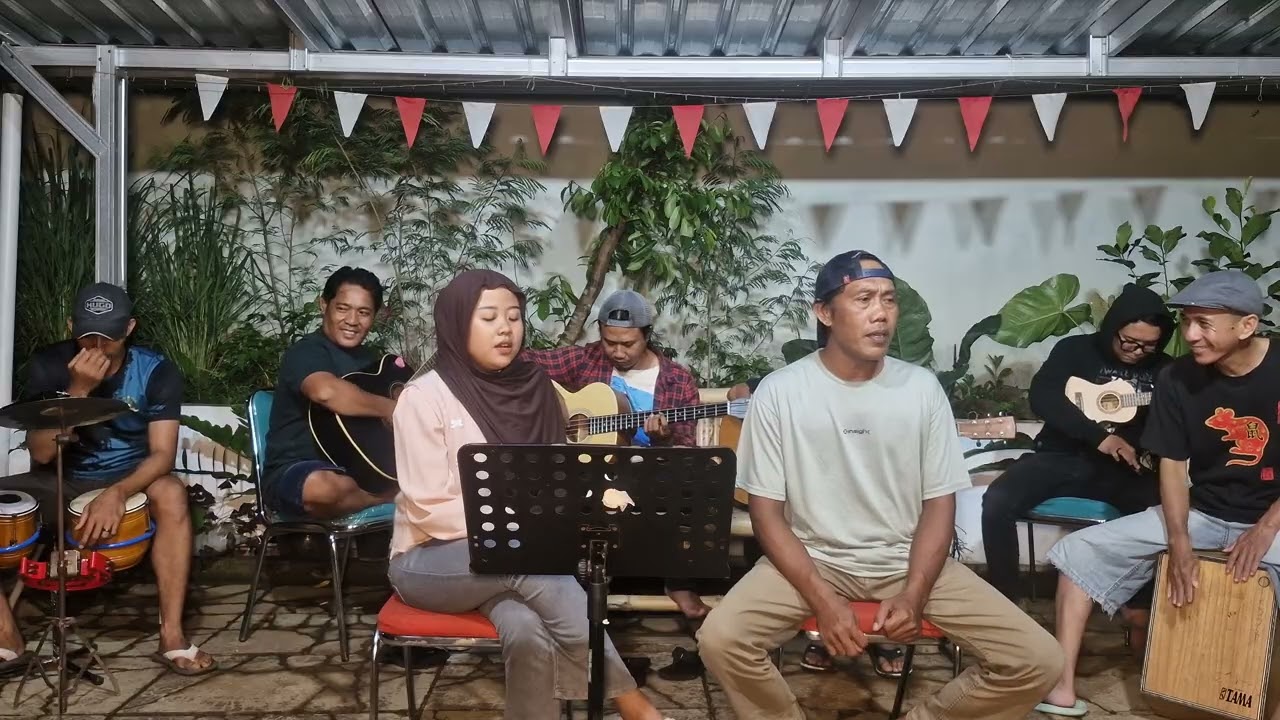 INDONESIA PUSAKA [ISMAIL MARZUKI] - LAWAX BAND feat C MOT