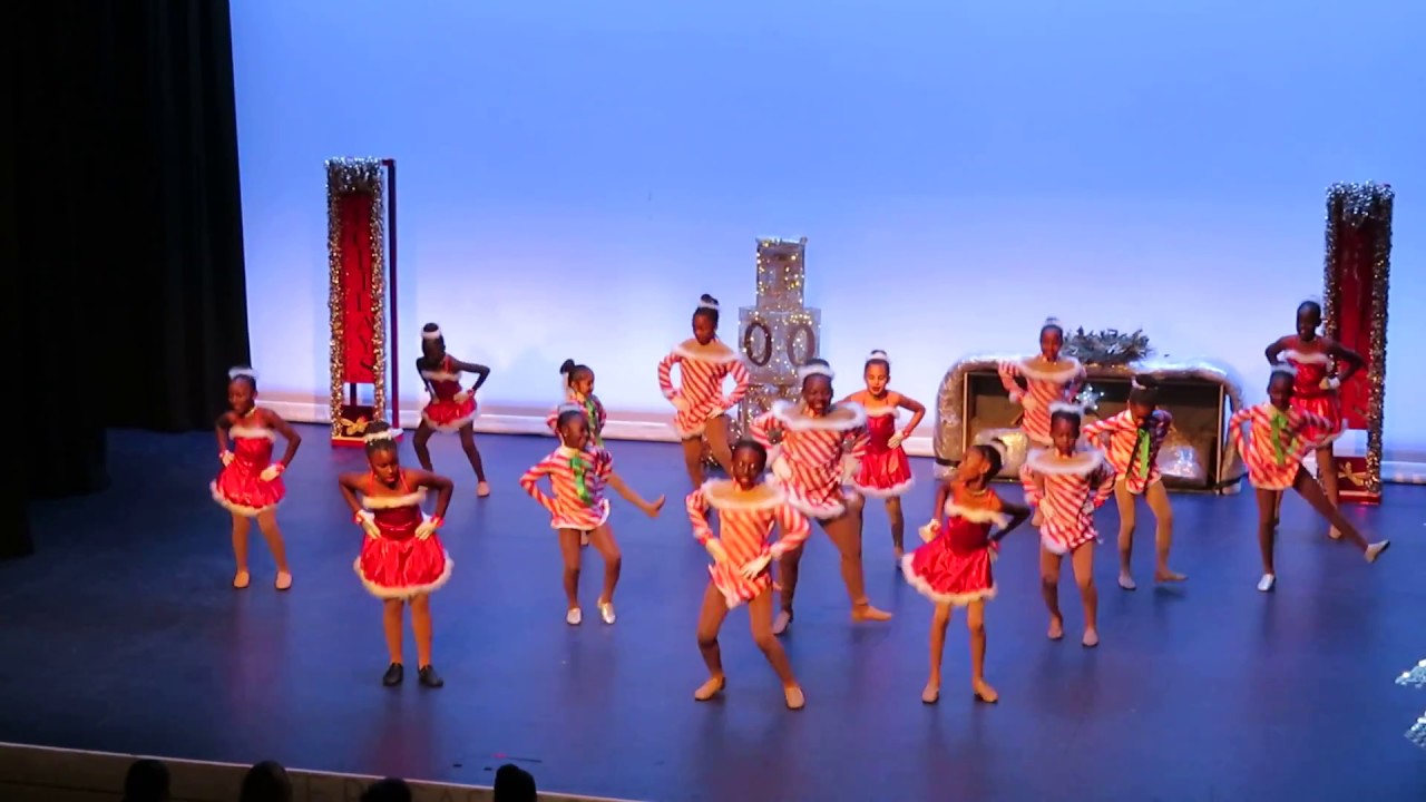 STANDING OVATION TALENT GROUP CHRISTMAS DANCE CELEBRATION DEC. 2 2017. DIRECTOR TERRI BURNS.