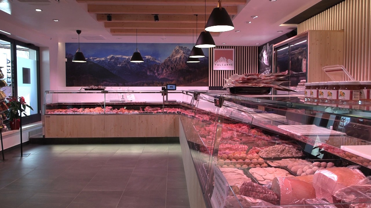 Valcarne riapre il punto vendita al Foro Boario di Feltre