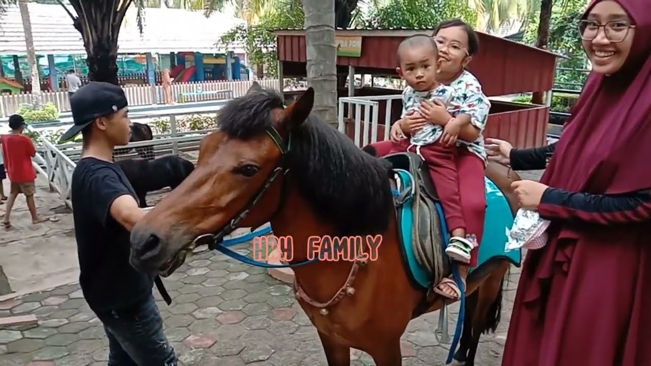 Berkuda & Kasih makan Hewan || JOGLO BEKASI