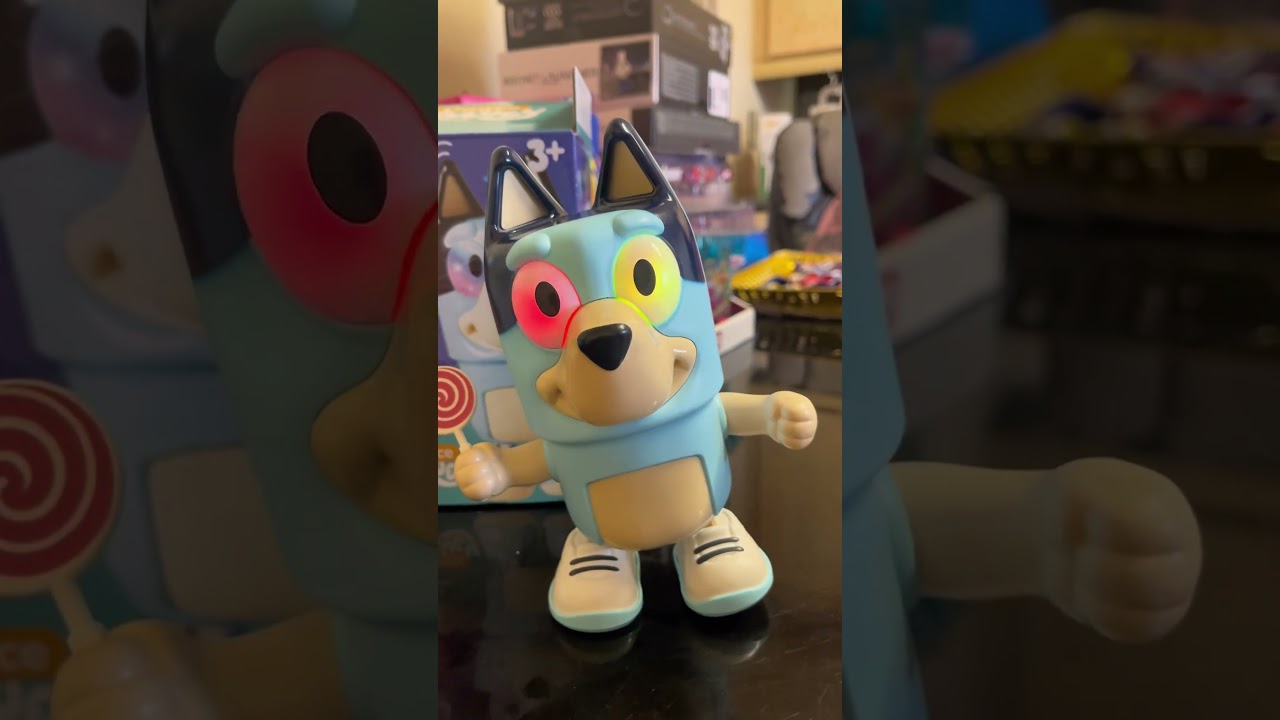BLUEY Singing Toy For Any BLUEY Fan! Bluey Bingo Bandit Chilli #bluey #shorts