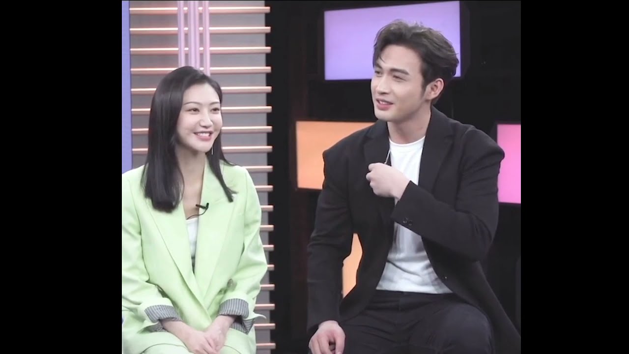 《司藤》大结局 司藤直播片段 张彬彬：我帅不帅不重要藤美就行了。两人互换角色，现场搞笑还原&ldquo;搭把手&rdquo;剧情！【Si Teng】Rattan ＃张彬彬 #景甜 ＃司藤