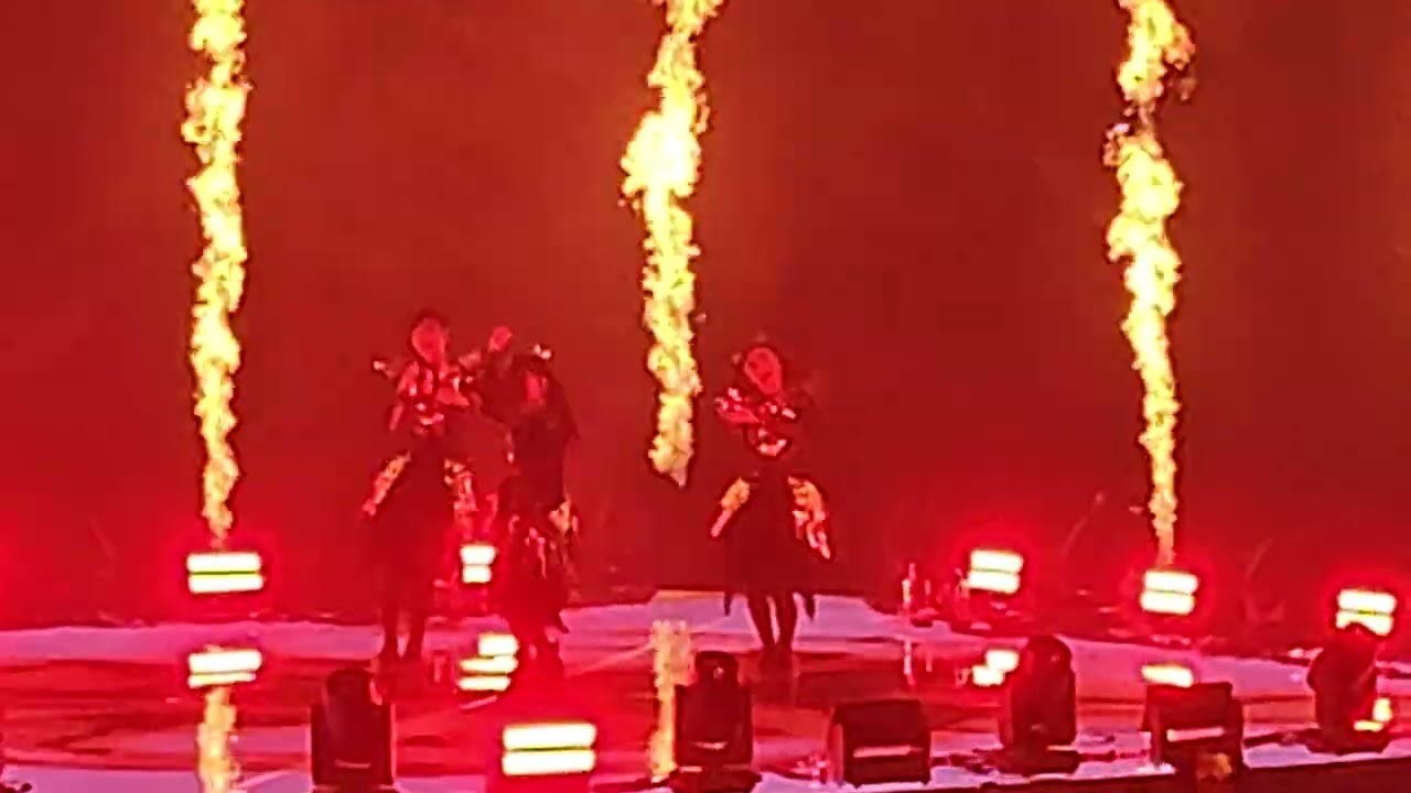 BABYMETAL - Song 3 Live @IntuitDome 