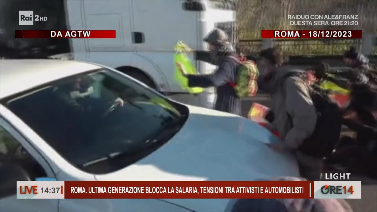 Roma. Ultima Generazione blocca la Salaria, tensioni tra attivisti - Ore 14 del 18/12/2023
