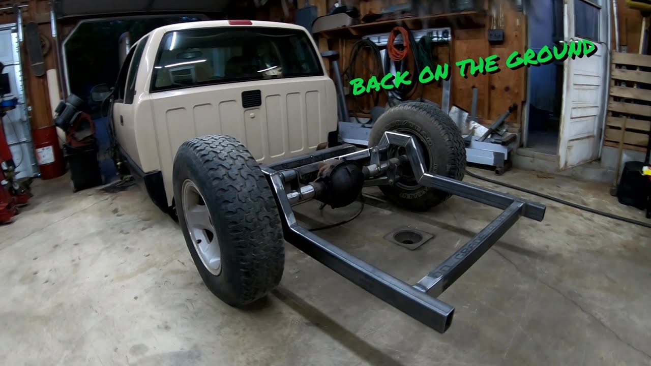 Ep 10: Building an S10 Back Half and 3 link