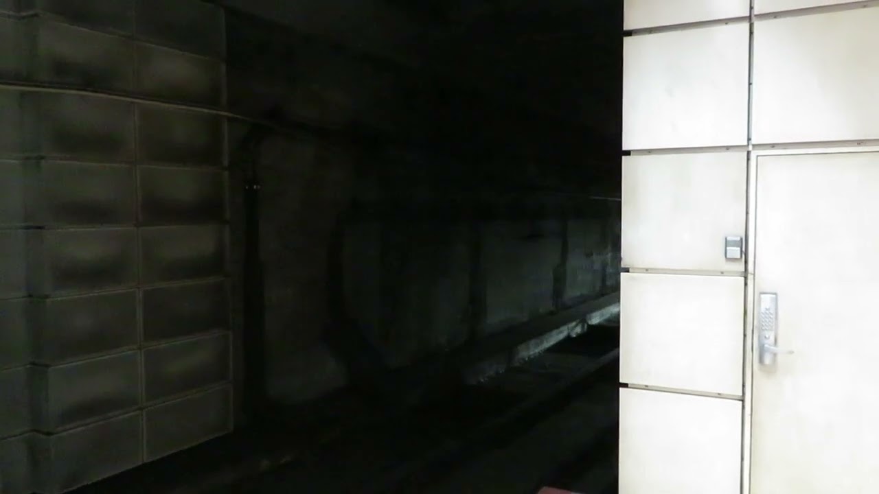 【733系4000番台（B-4102・4202編成）】快速エアポート88号　新千歳空港駅到着