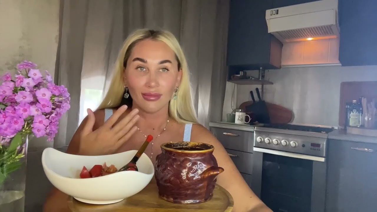 МОЙ МУЖ НЕ МОЖЕТ БЕЗ ВЗРОСЛЫХ ФИЛЬМОВ .МУКБАНГ ЛИСИЧКИ  В ГОРШОЧКЕ #мукбанг
